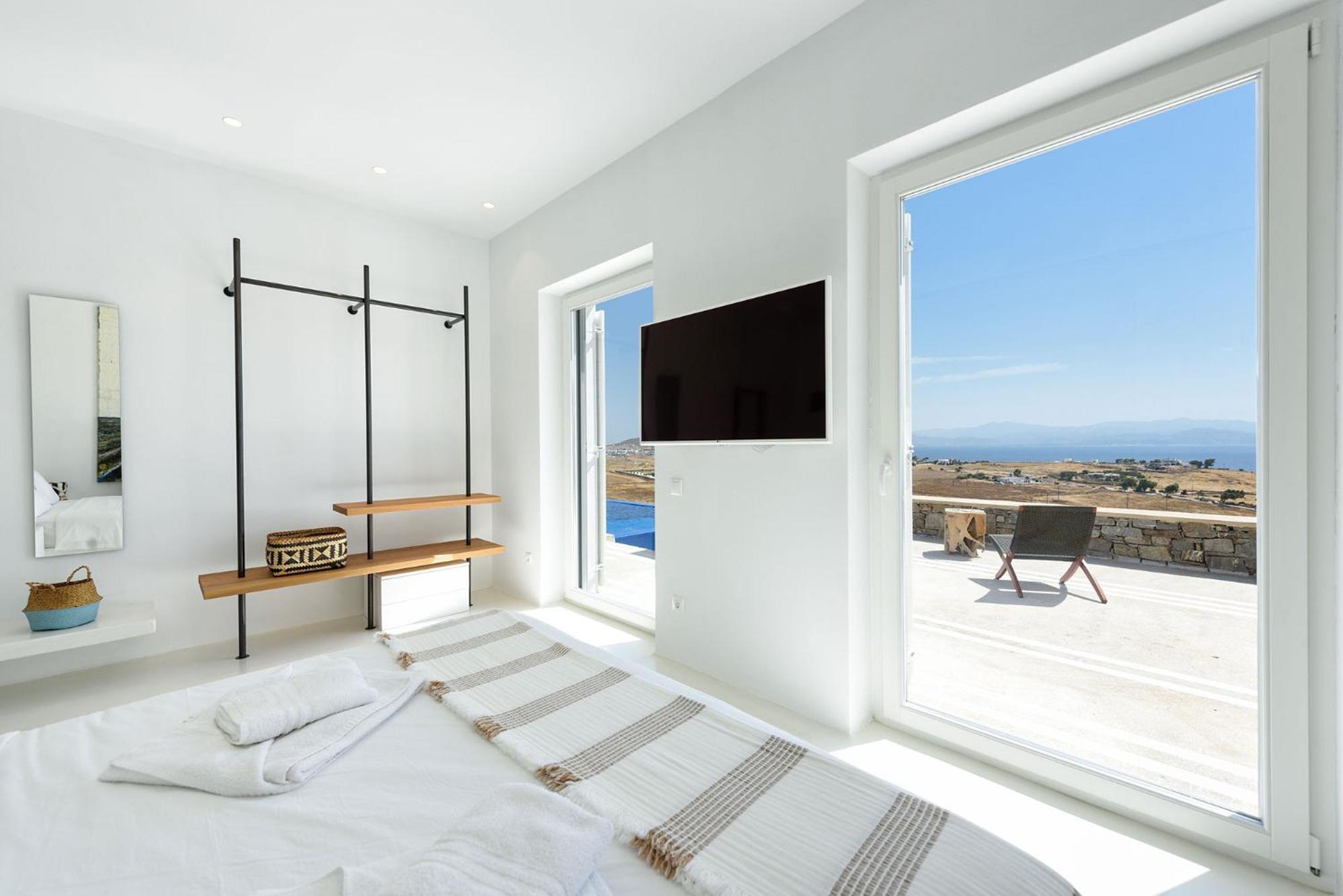 Di Lusso Villa, A Cycladic Seaview Sanctuary, By Thinkvilla Chrisi Akti  Exterior photo