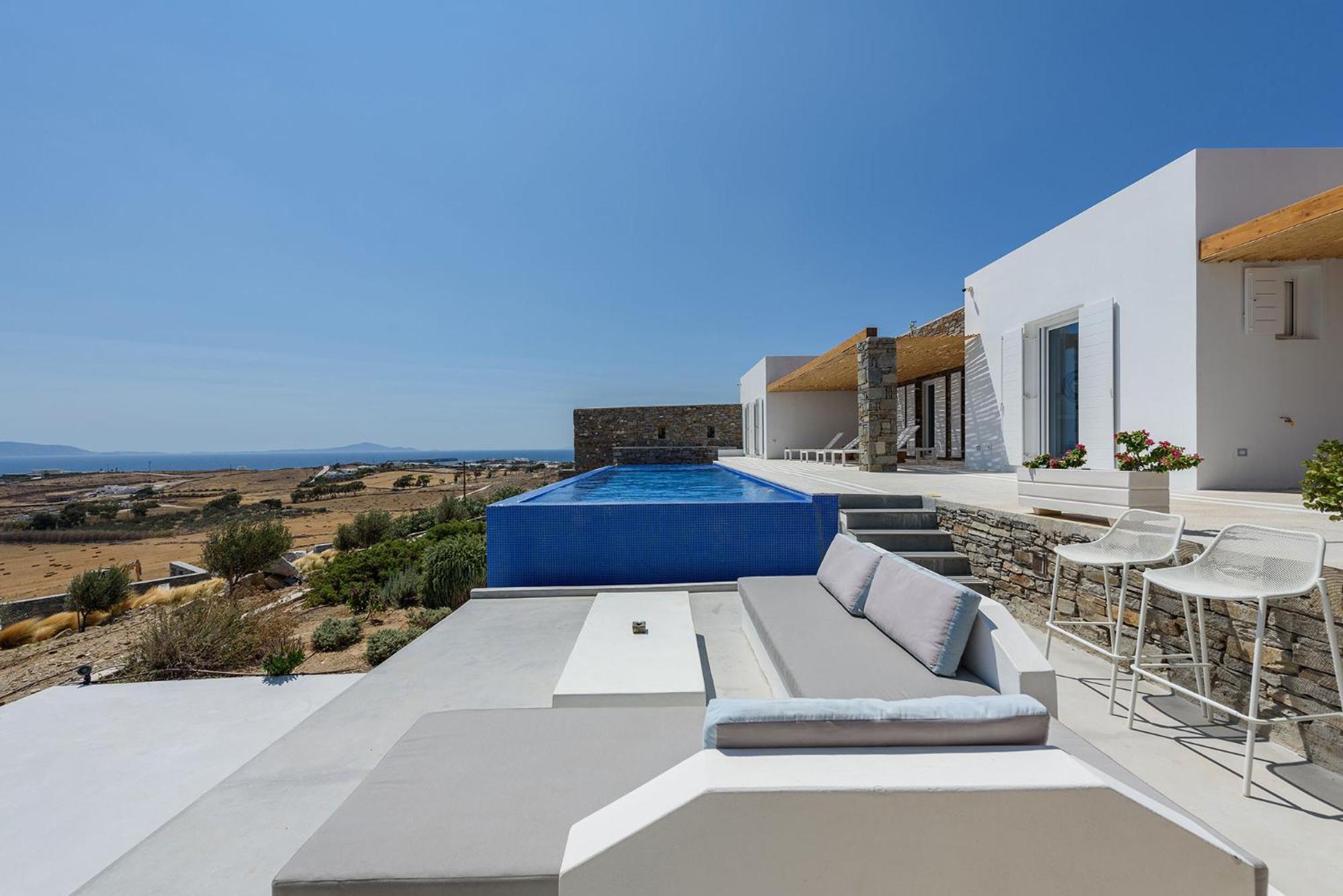 Di Lusso Villa, A Cycladic Seaview Sanctuary, By Thinkvilla Chrisi Akti  Exterior photo